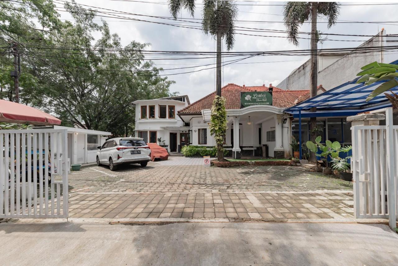 Hotel O Bandung Near Stadion Siliwangi Formerly The Ethnic Hotel บันดุง ภายนอก รูปภาพ