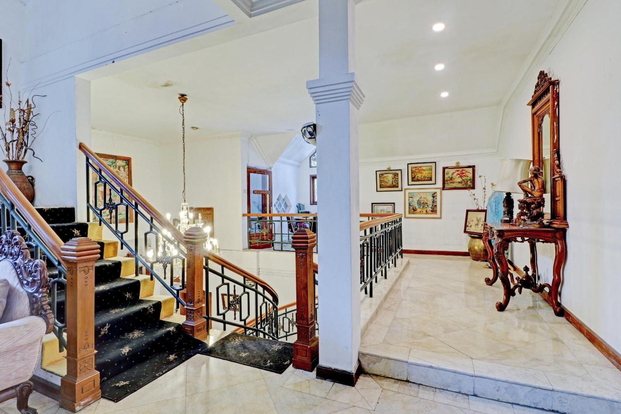 Hotel O Bandung Near Stadion Siliwangi Formerly The Ethnic Hotel บันดุง ภายนอก รูปภาพ
