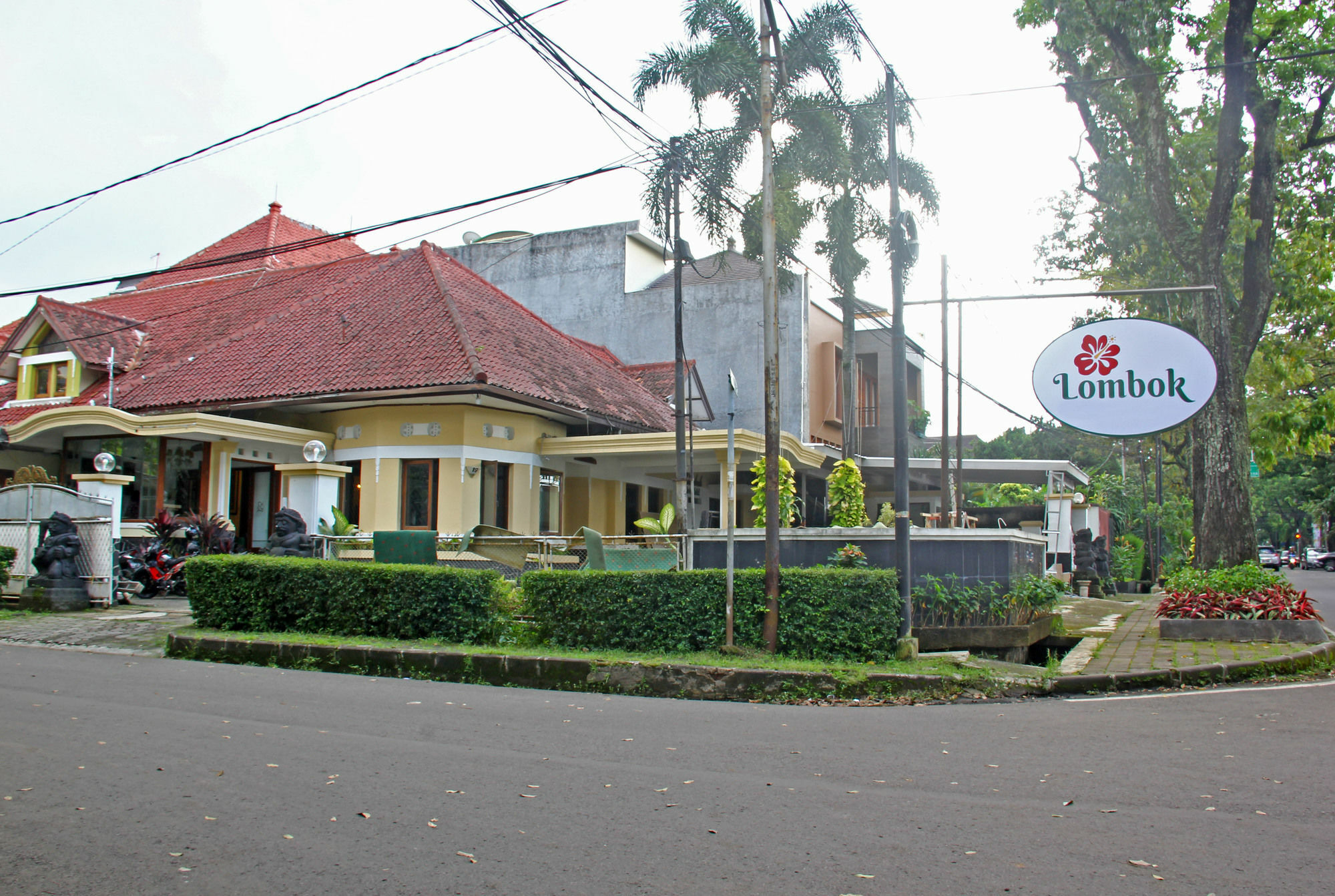 Hotel O Bandung Near Stadion Siliwangi Formerly The Ethnic Hotel บันดุง ภายนอก รูปภาพ