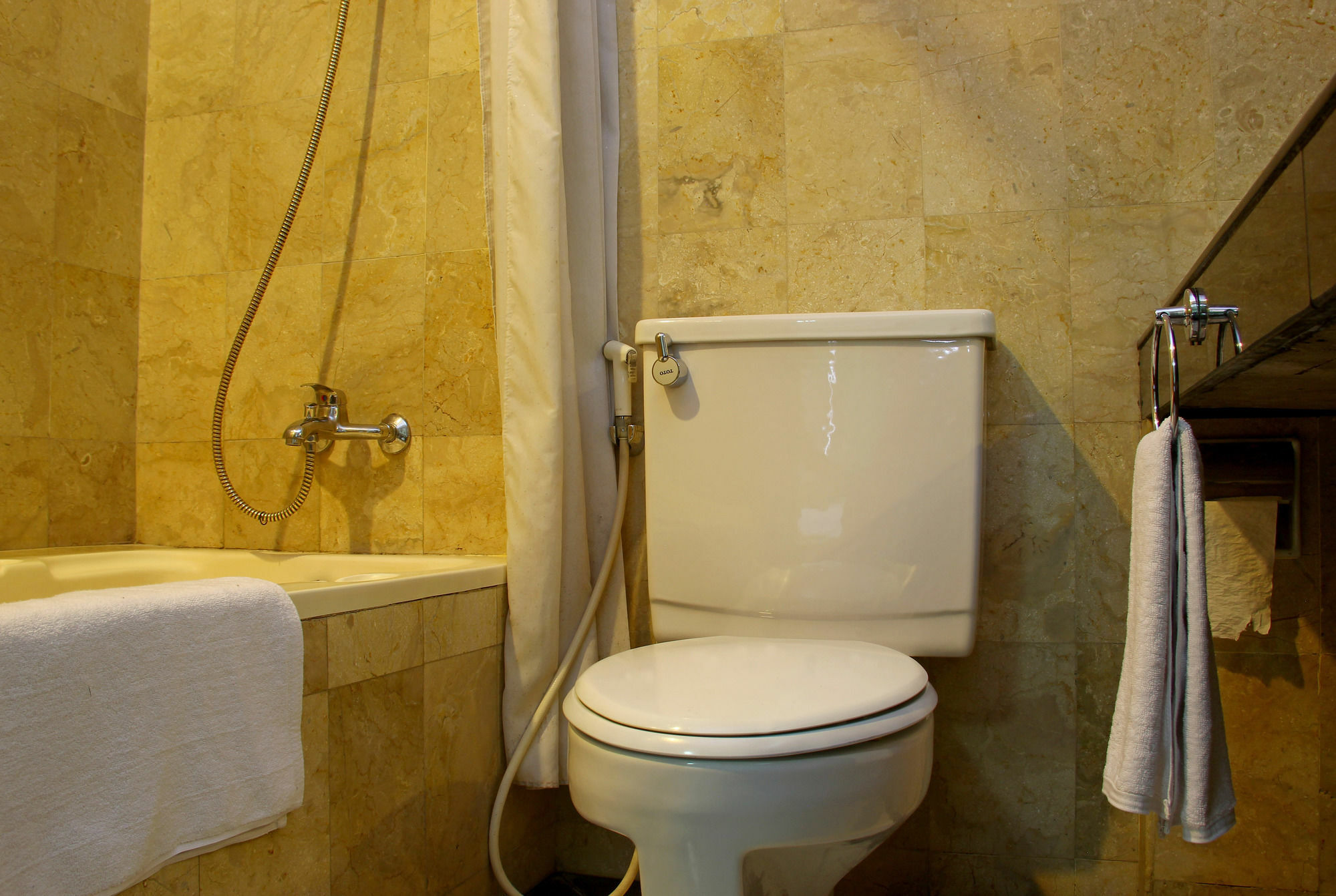 Hotel O Bandung Near Stadion Siliwangi Formerly The Ethnic Hotel บันดุง ภายนอก รูปภาพ